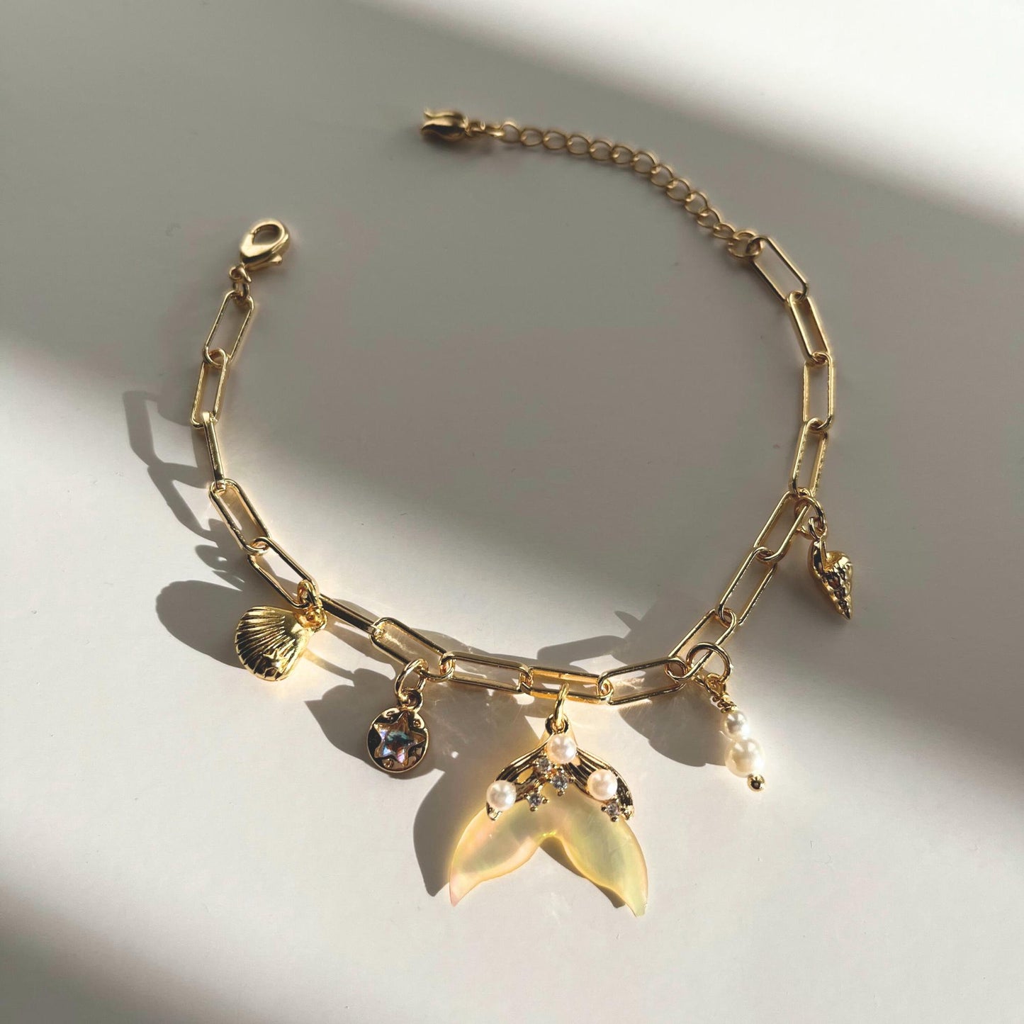 Mermaid Bracelet Ocean Charm Fish Shell Pearl Gold Plated Sea Life Jewelry Dainty Adjustable Beach Bracelet Women BF Birthday Gift Daughter