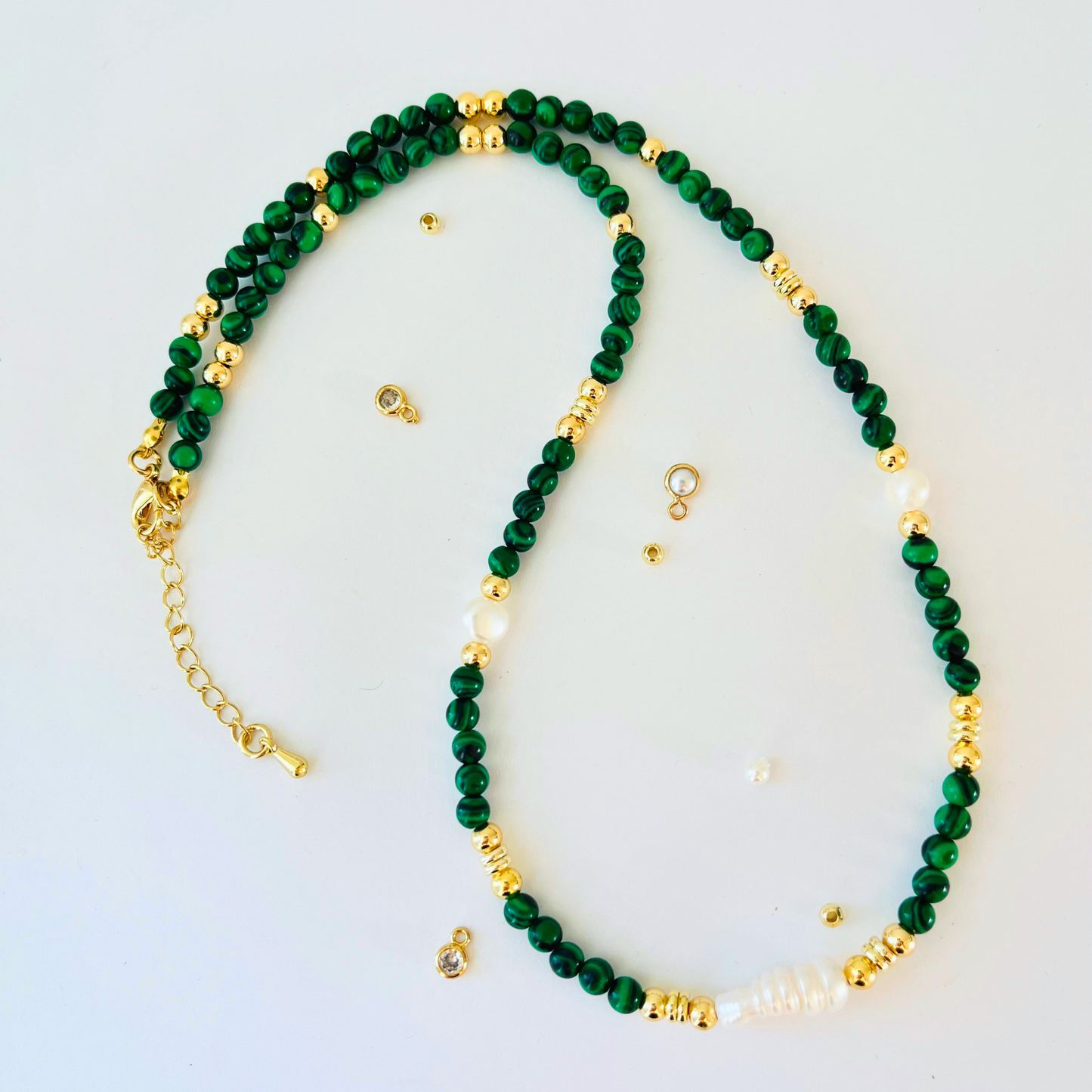 Malachite & Baroque Pearl Necklace | Ribbed Biwa & Nugget Pearls Gemstone Necklace