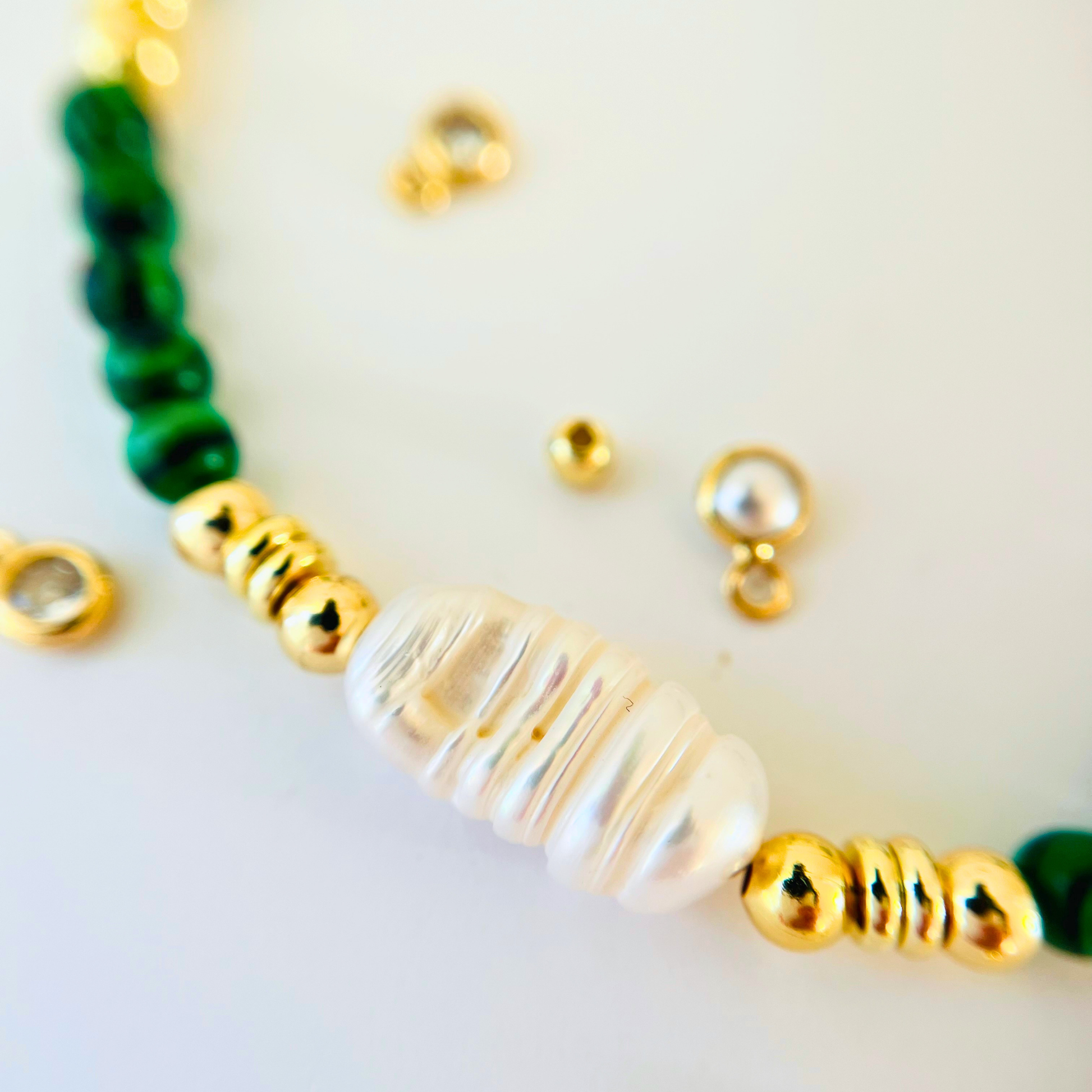 Malachite & Baroque Pearl Necklace | Ribbed Biwa & Nugget Pearls Gemstone Necklace
