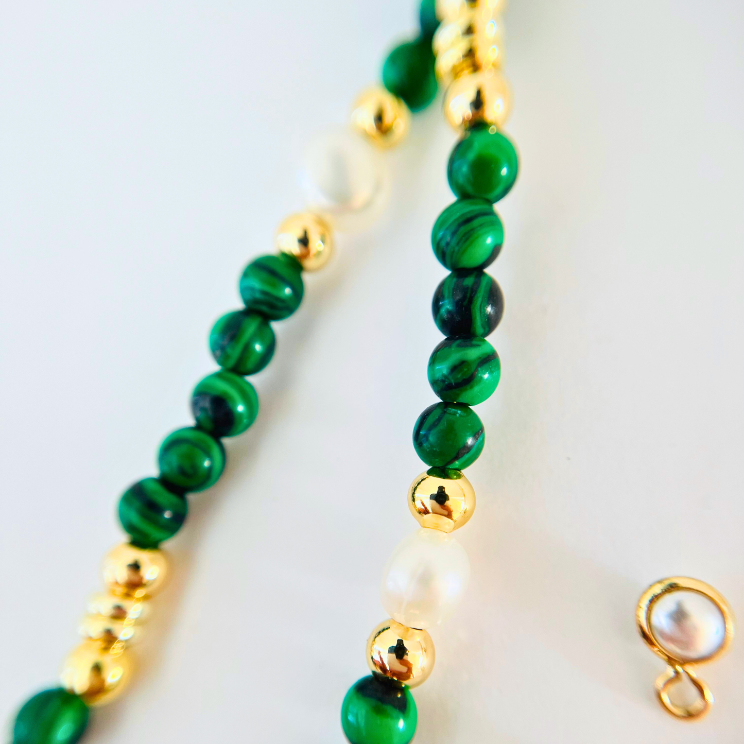 Malachite & Baroque Pearl Necklace | Ribbed Biwa & Nugget Pearls Gemstone Necklace