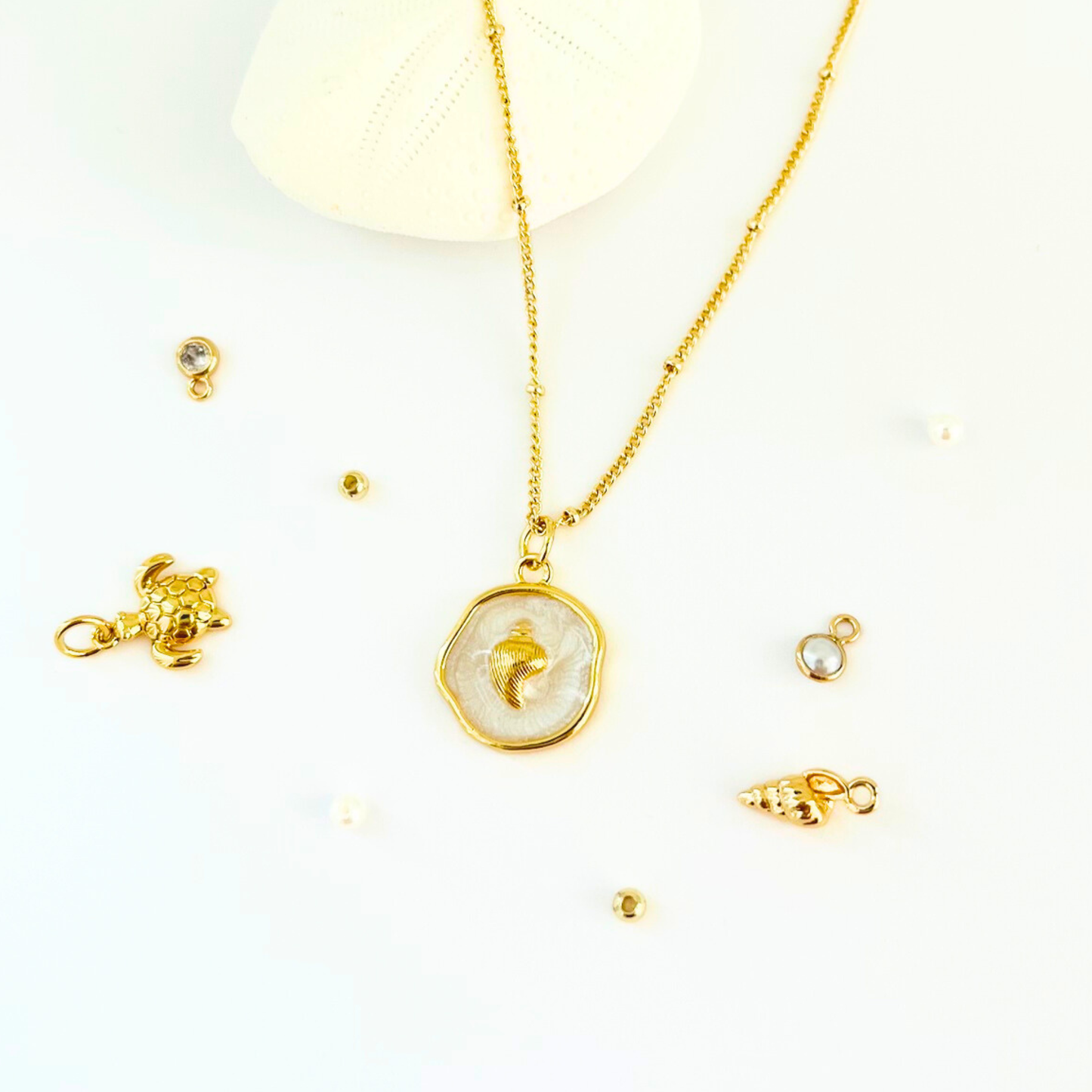 Ocean Charm Volute Shell Enamel Pendant Necklace - Gold Plated Layering Jewellery