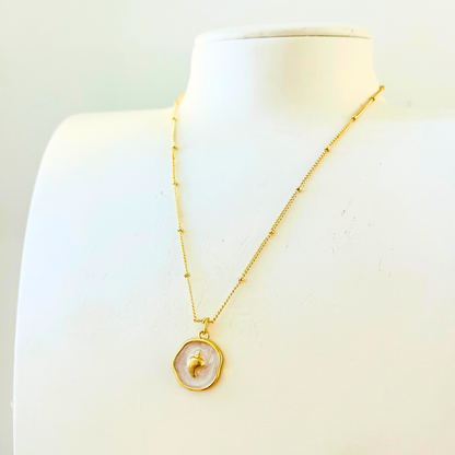 Ocean Charm Volute Shell Enamel Pendant Necklace - Gold Plated Layering Jewellery
