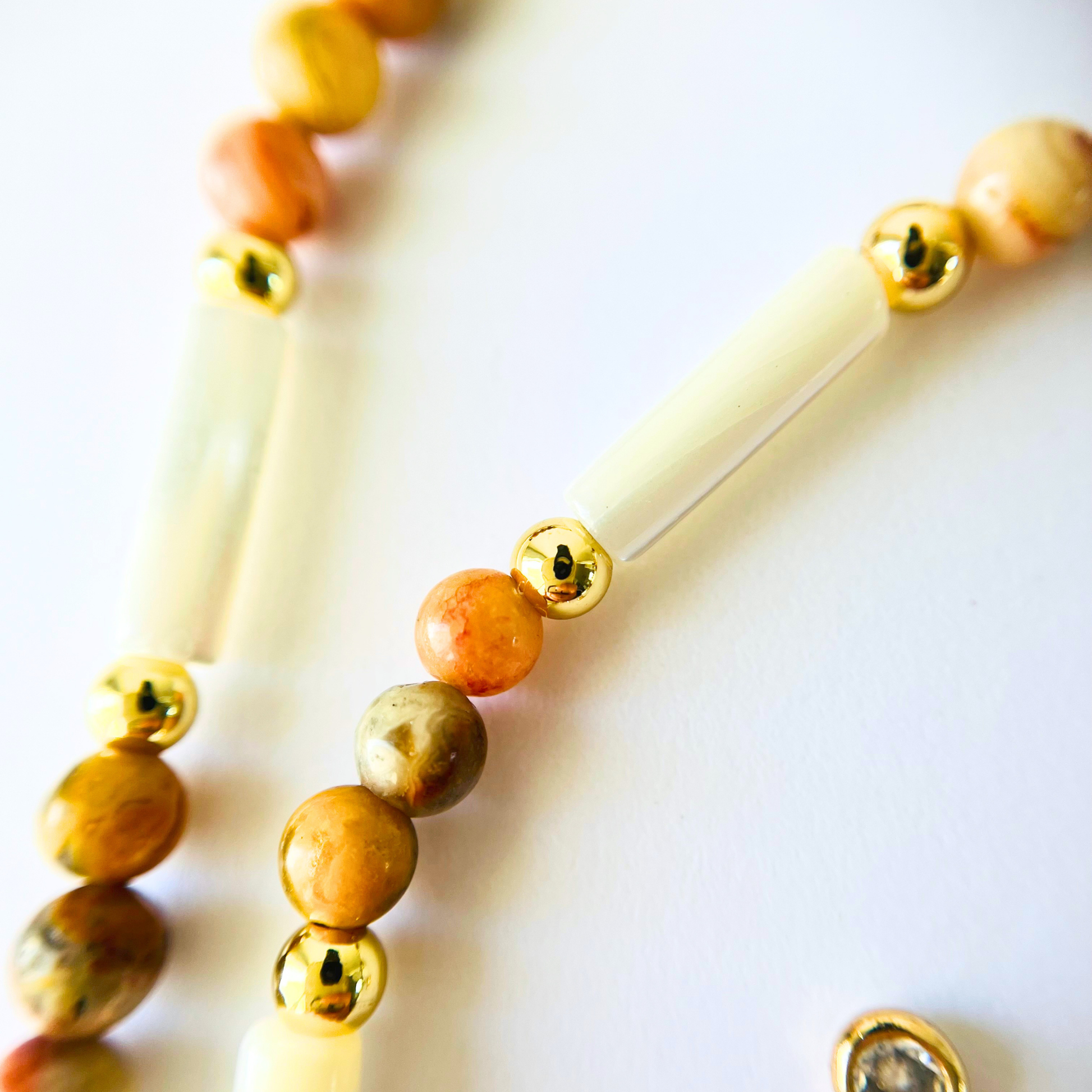 Crazy Lace Agate & Natural Shell Beaded Necklace | Layering Gemstone Choker Gemstone Necklace