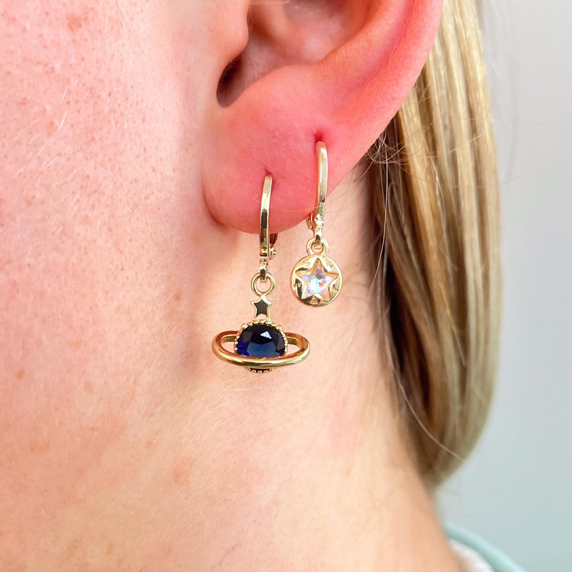 Gold Star Huggie Earrings Dainty Charm Jewelry Stackable Hoops Celestial Gift for Her Birthday Present Bridesmaid Jewelry Cute Accessories